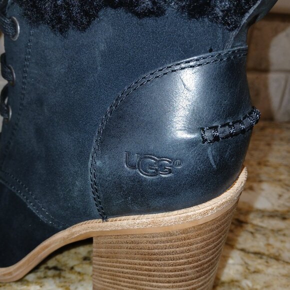 *NWOB* UGG Women's Jaxon  Black Cuffed Lace Up Heeled Ankle Booties - Picture 5 of 8